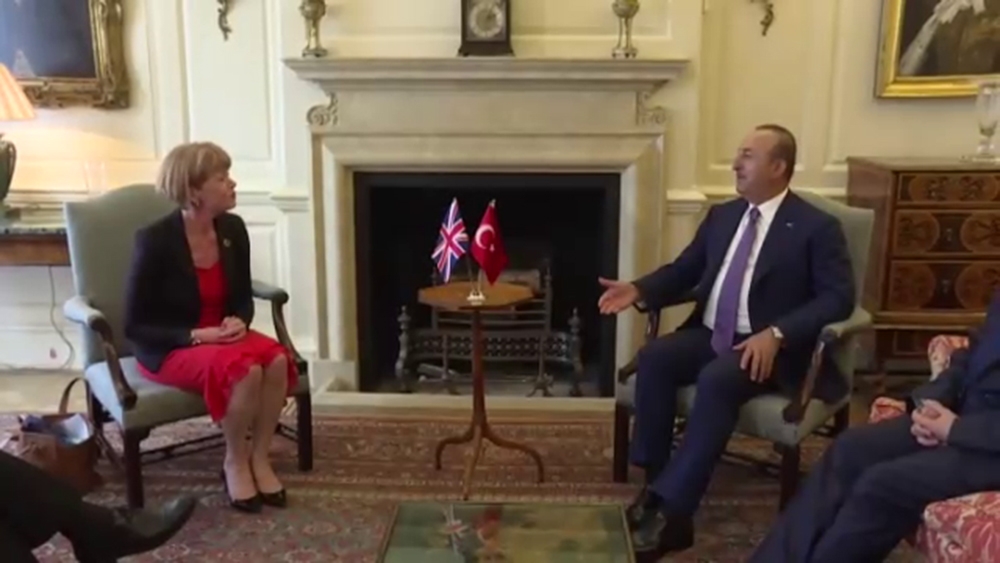 Dışişleri Bakanı Çavuşoğlu, İngiltere’nin Avrupa’dan Sorumlu Devlet Bakanı Morton’u kabul etti