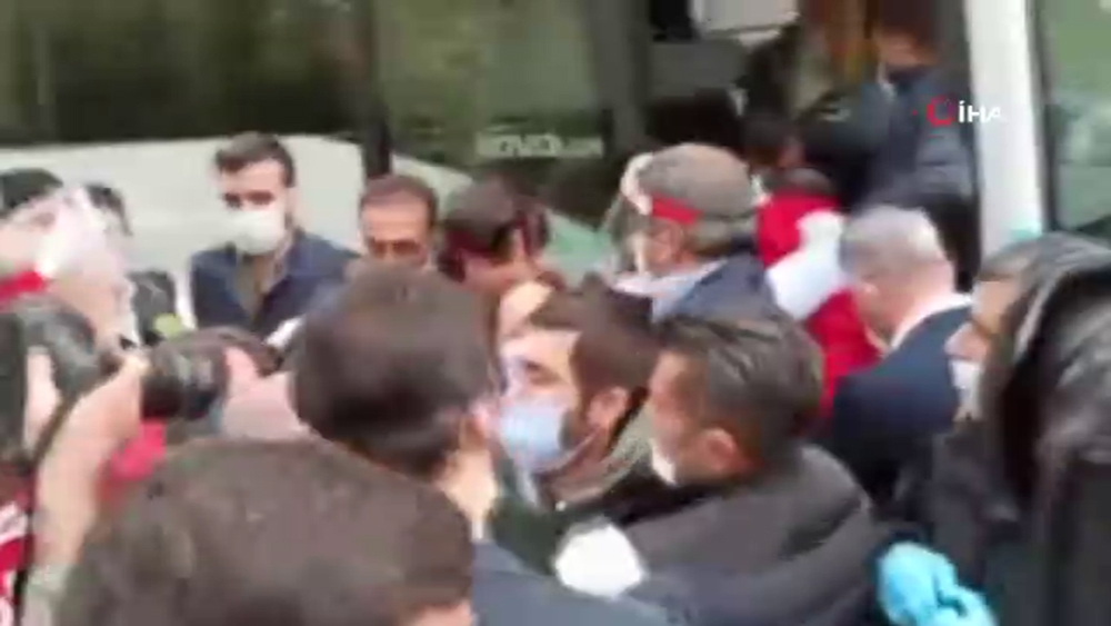 DİSK Genel Başkanı Arzu Çerkezoğlu gözaltına alındı