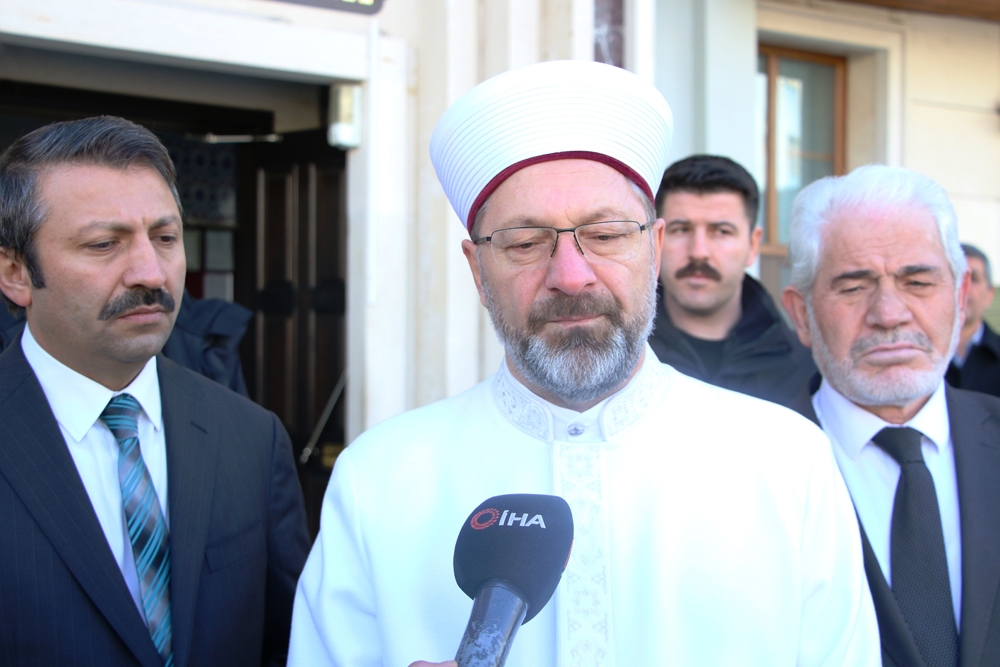 Diyanet İşleri Başkanı Erbaş, deprem bölgesindeki çalışmaları anlattı
