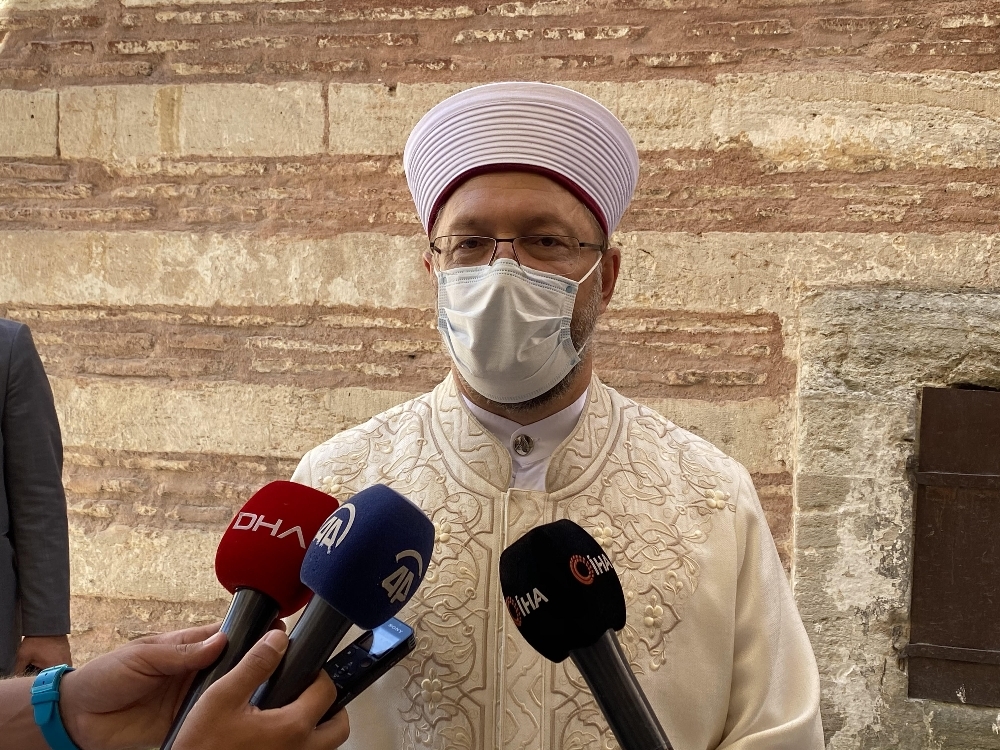 Diyanet İşleri Başkanı Erbaş’tan korona virüs açıklaması