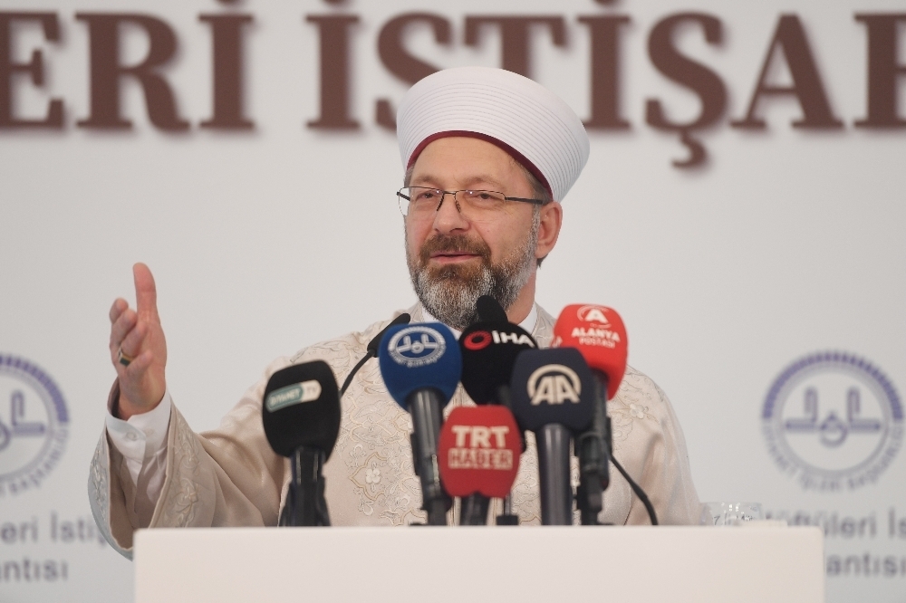 Diyanet İşleri Başkanı Erbaş’tan korona virüs tedbirlerine ilişkin açıklama