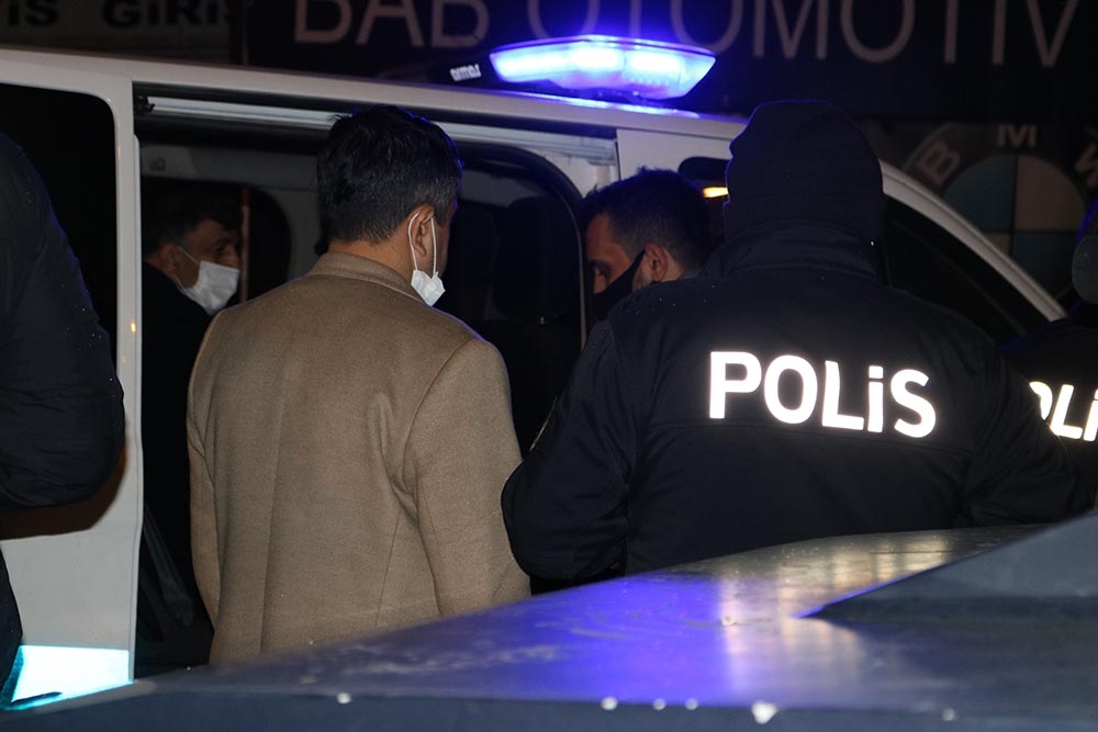 Diyarbakır’da arazi kavgasında silahlar konuştu: 3 yaralı