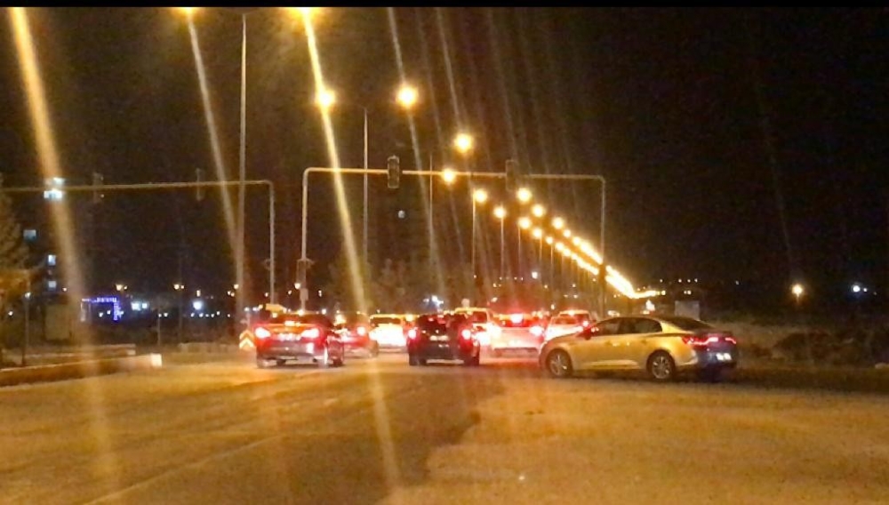 Diyarbakır’da aynı manzara, yasak olmasına rağmen düğün konvoyları devam ediyor