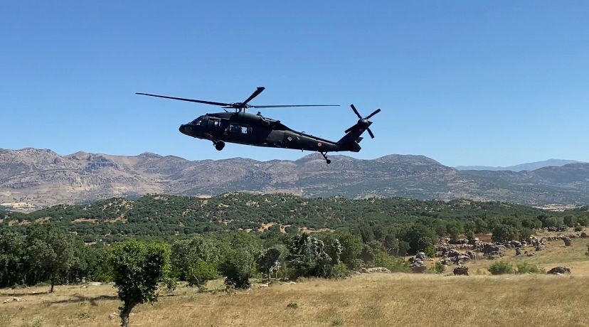 Diyarbakır’da dev uyuşturucu operasyonu: 2,5 milyon kök kenevir ele geçirildi, 26 kişi gözaltına alındı