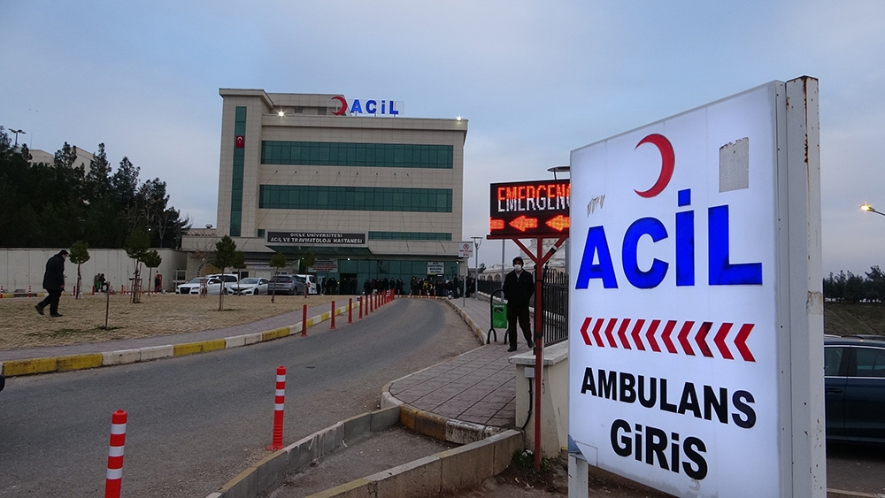Diyarbakır’da iki aile arasında muhtarlık seçimi husumeti alevlendi: 1 ölü, 2 ağır yaralı