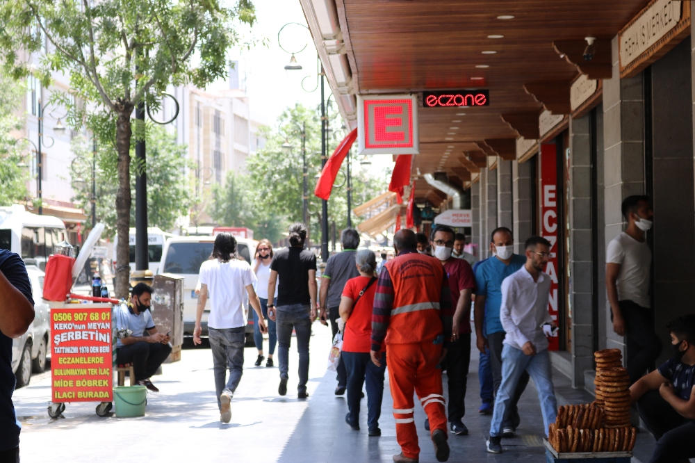 Diyarbakır’da ikinci dalga endişesi devam ediyor