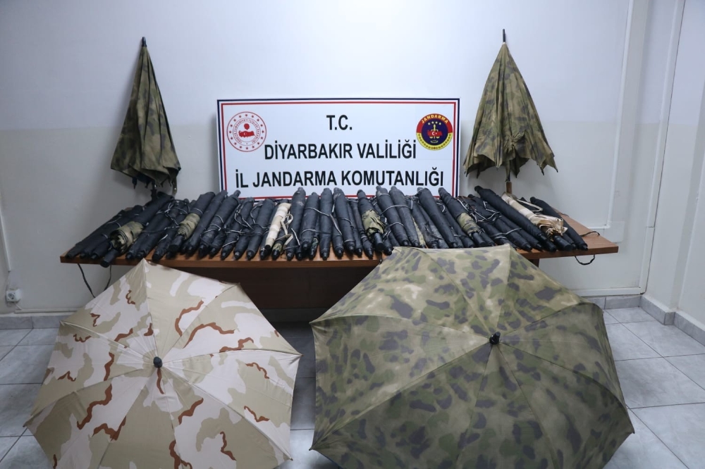 Diyarbakır’da teröristlerin inleri imha edildi