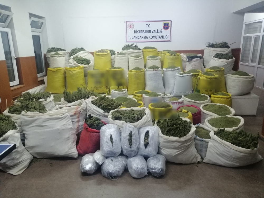 Diyarbakır’da terörün finans kaynağına darbe üzerine darbe vuruluyor