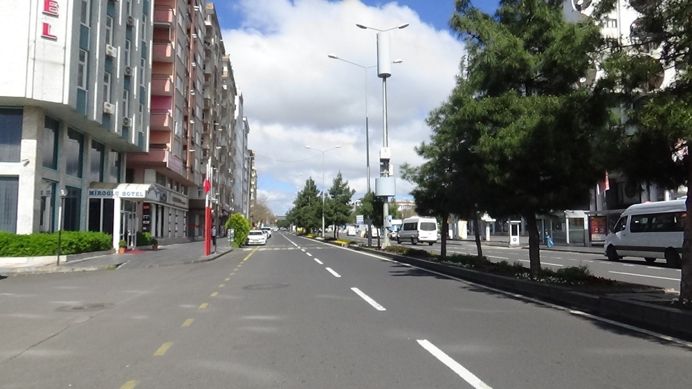 Diyarbakır’ın Sur ilçesine araç girişleri yasaklandı