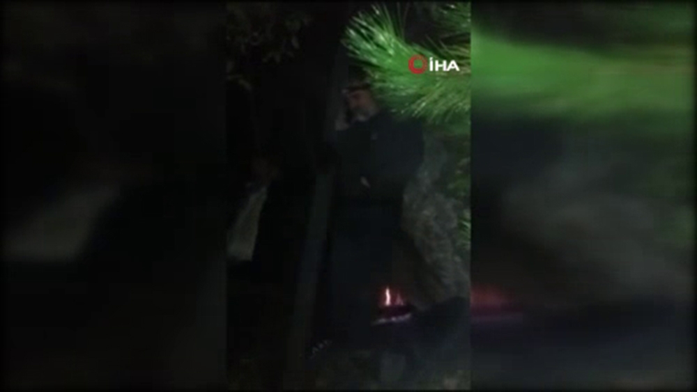 Doğa yürüyüşü yapmak için çıktıkları dağda kayboldular