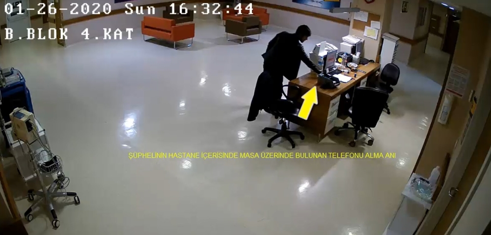 Doktorun telefonunu çaldı güvenlik kameralarına yakalandı