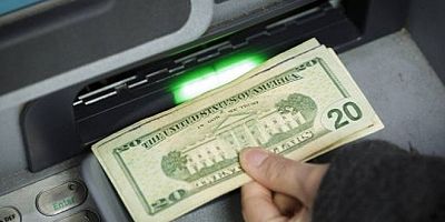 Dolar basıp ATM'ye yapmışlar!