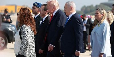 Donald Trump, İsrail'e indi: Ateşkes sürecek