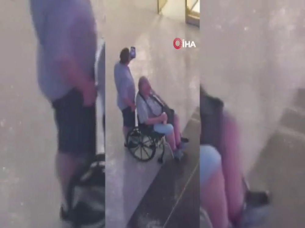 Dubaide Alışveriş Merkezini Su Bastı