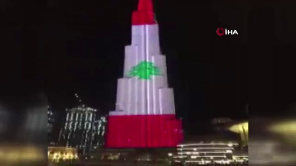 Dubai’deki Burc Halife, Lübnan bayrağının renklerine büründü