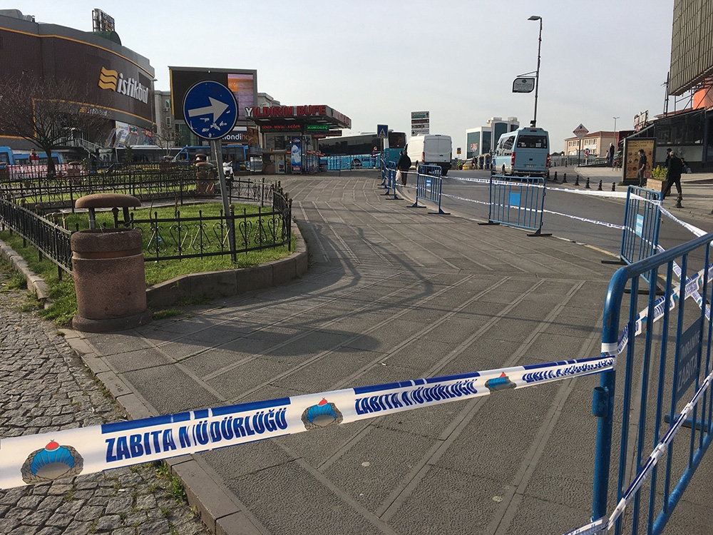 Dudullu Meydanı yaya trafiğine kapatıldı