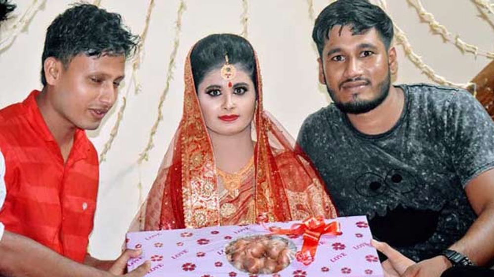 Düğünde 5 Kilo Soğan Hediye Edildi