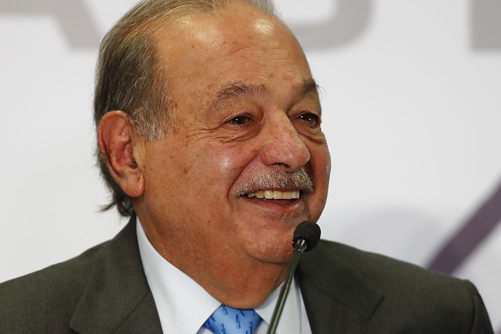 Dünyanın en zengin isimlerinden Carlos Slim, Covid-19 şüphesi ile hastaneye kaldırıldı