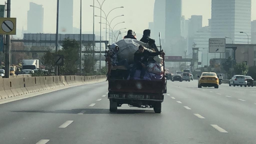 E-5Te Kamyonet Kasasında Yürekleri Ağza Getiren Yolculuk