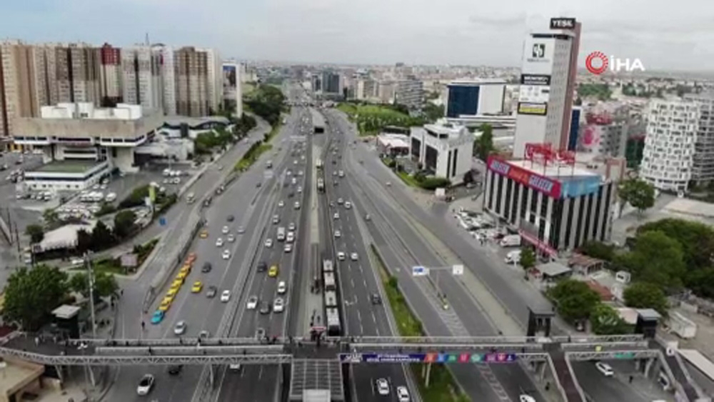 E5 kara yolundaki trafik yoğunluğu havadan görüntülendi
