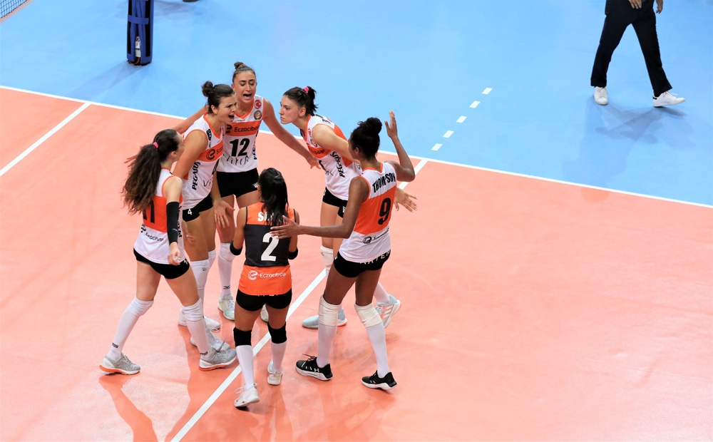 Eczacıbaşı VitrA, VakıfBank mücadelesine hazır