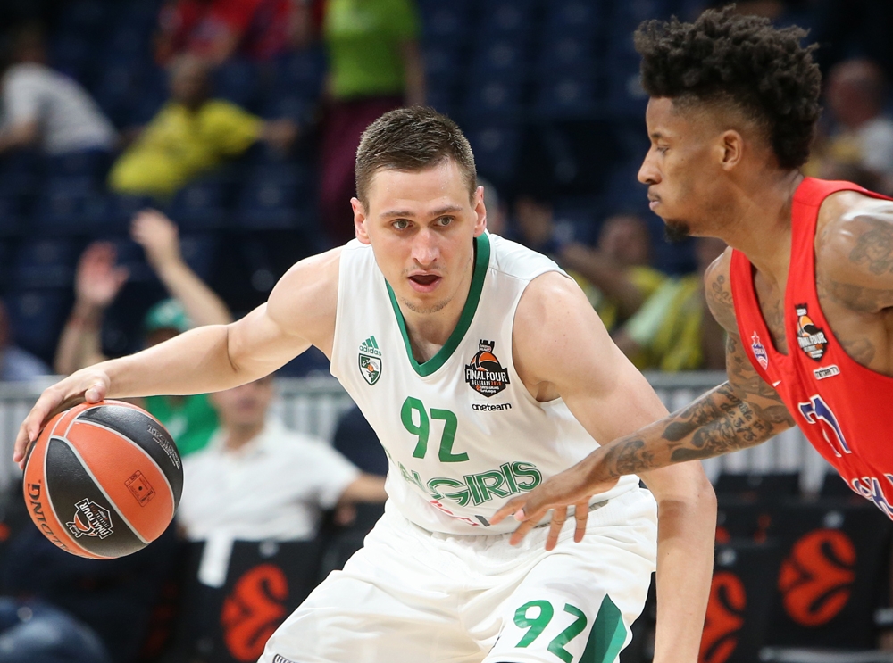 Edgaras Ulanovas, Fenerbahçe Beko’da