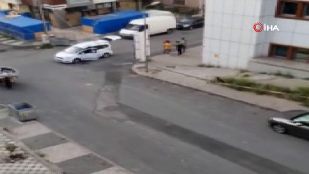 Ekmek dağıtan fırıncılara kurşun yağdıran şahıs teslim oldu