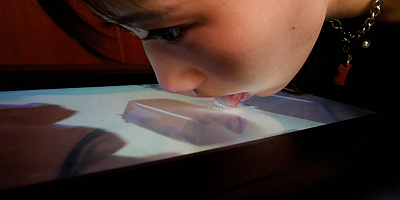 Ekranı yalayıp yemeğin tadını alabileceğiz.. Bunu da gördük! 