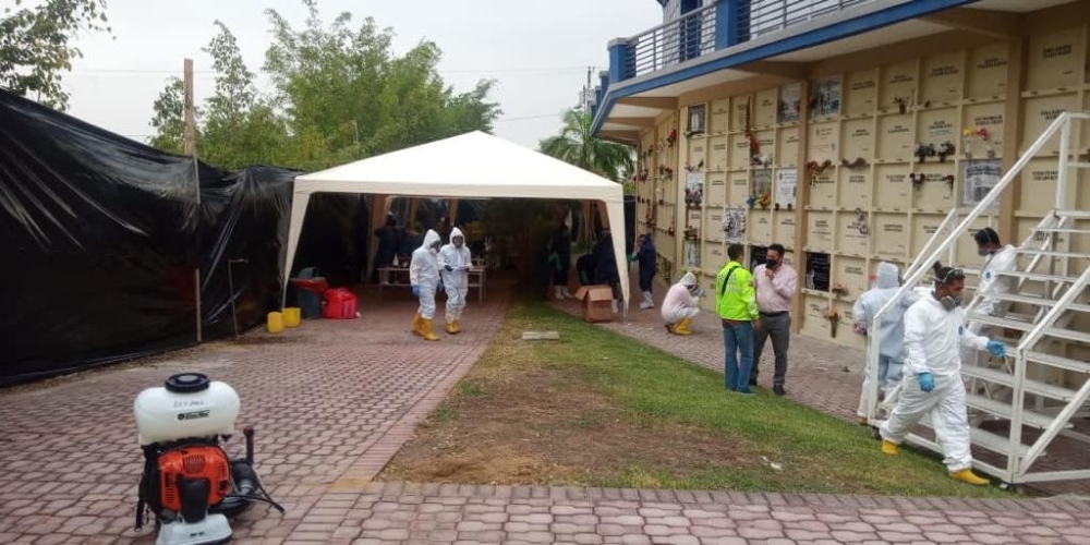 Ekvador’da korona virüsten ölenler mezardan çıkarılıyor