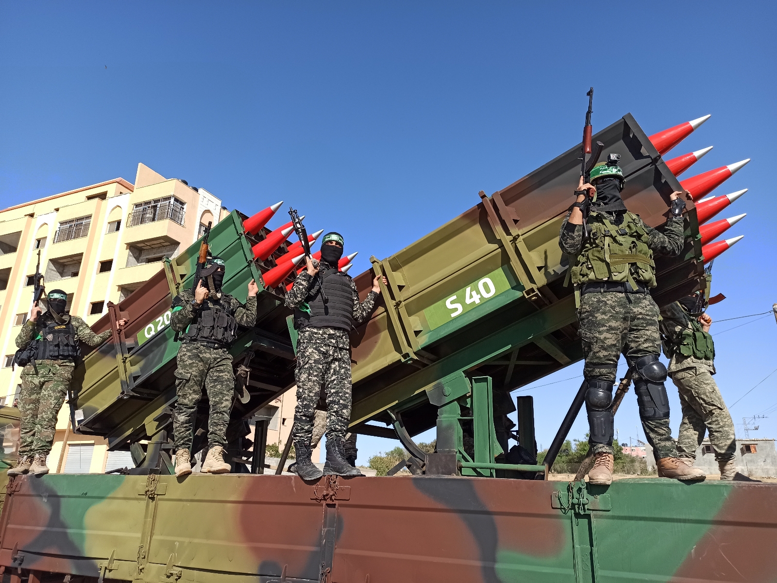 El-Kassam Tugayları, Gazze Şeridi’nde askeri geçit töreni düzenledi