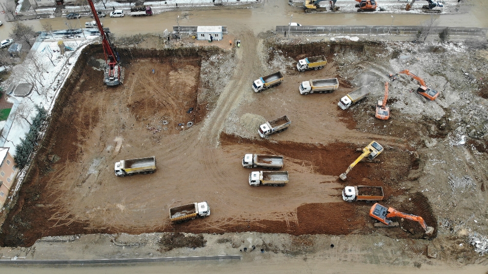 Elazığ’da 435 binanın yıkımı yapıldı, yeni konutların temel atma süreci başladı