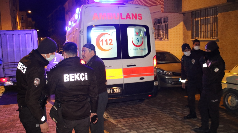 Elazığ’da ağabey kardeşini sokak ortasında silahla vurdu