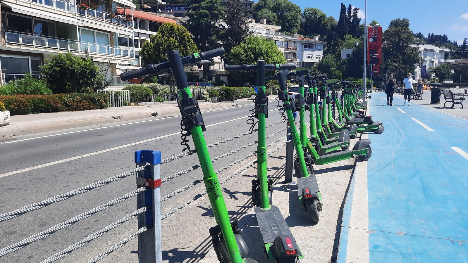 Elektrİkli scooterlar kazaya davetiye çıkartıyor
