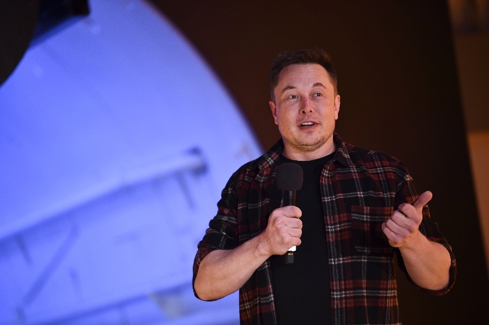 Elon Musk aynı gün içinde 4 Covid-19 testi yaptırdı, 2’si negatif, 2’si pozitif