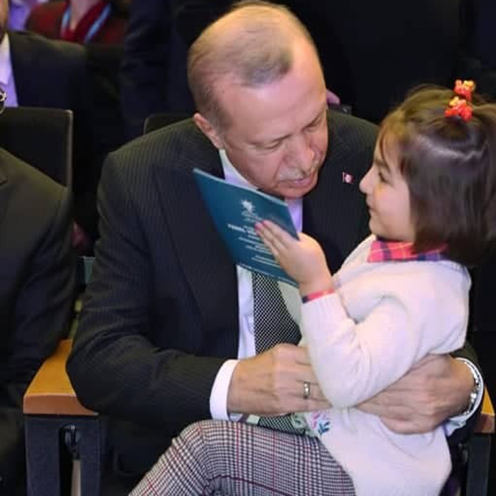 Emetli Meryem Nisa Doğum Günü Hediyesini Cumhurbaşkanı Erdoğandan Aldı