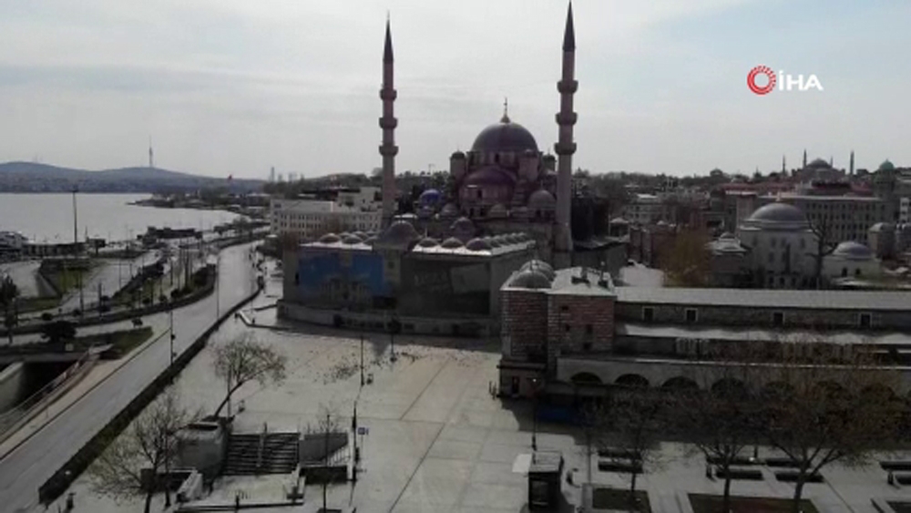 Eminönü Meydanı’nda sessizlik hakim