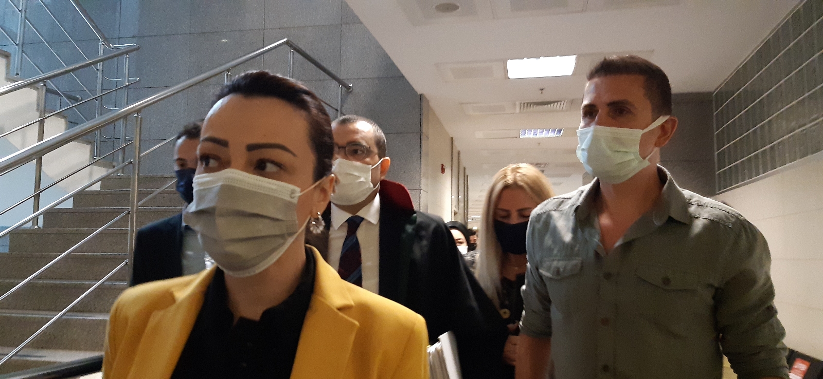 Emre Aşık’ın boşanma davasında Yağmur Aşık’a zorlama hapsi