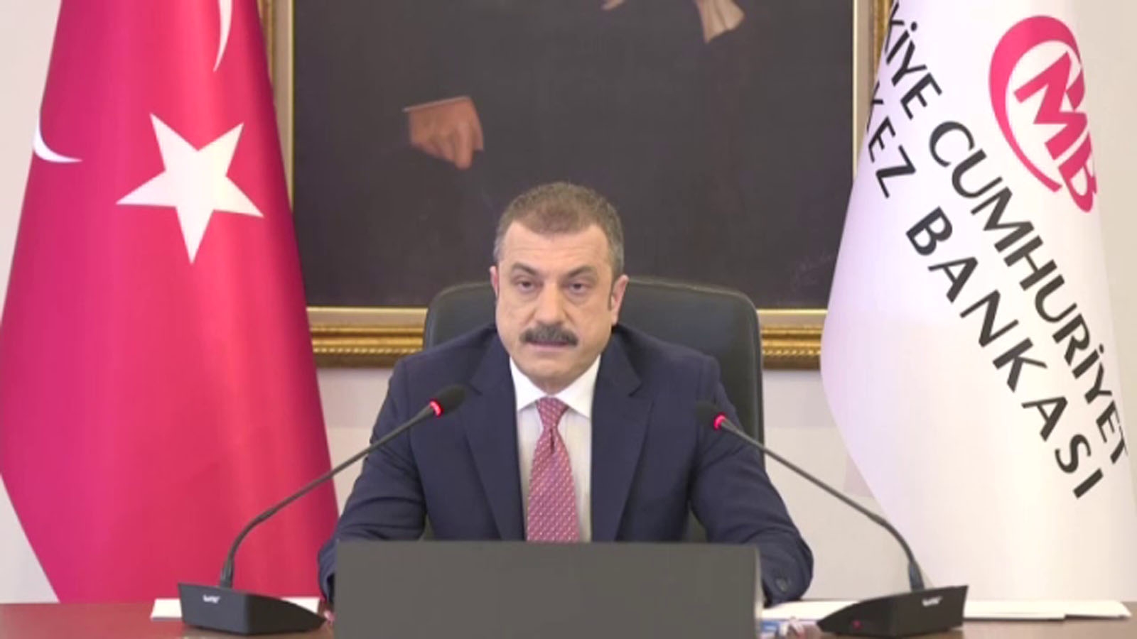 “Enflasyonun 2021 yılı sonunda yüzde 12,2 olarak gerçekleşeceğini tahmin ediyoruz”