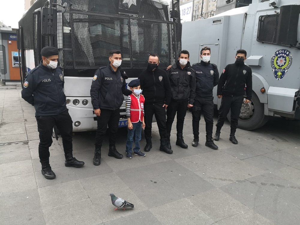 Engelli çocuğun polis olma hayali gerçek oldu