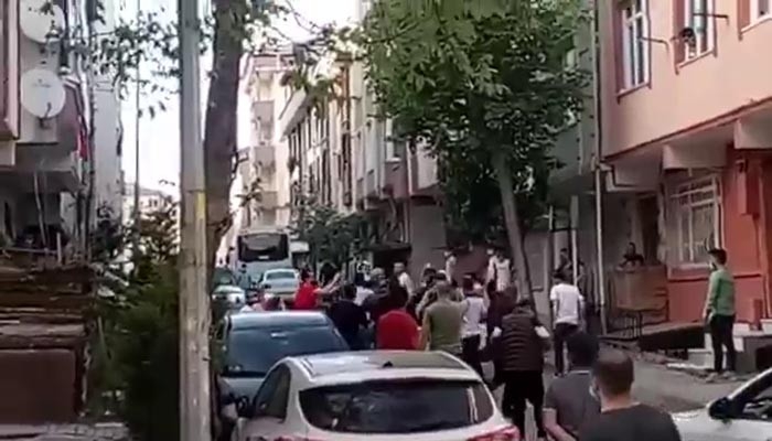 Engelli komşusuna 
