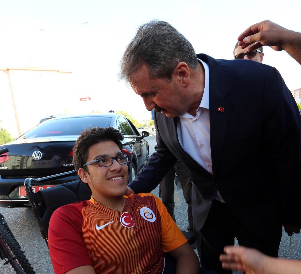 Engelli Vatandaşlarımızla İlgili Hepimiz Sorumluluklar Taşıyoruz”