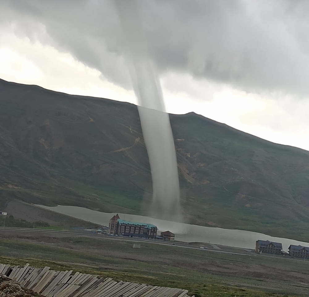 Erciyes’te şaşırtan görüntü
