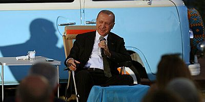 Erdoğan gençlere seslendi: Sosyal medya belasından mümkün oldukça sıyrılalım