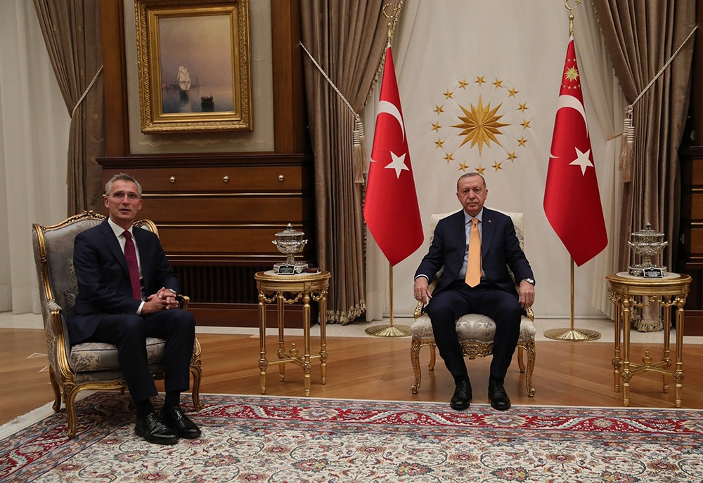 Erdoğan, Stoltenberg’i kabul etti