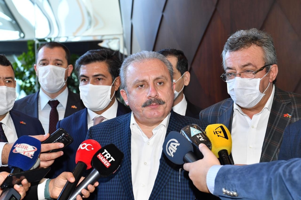Ermenistan savaşın hukukuna ve ahlakına riayet etmeksizin kalleşçe sivillere saldırmaktadır