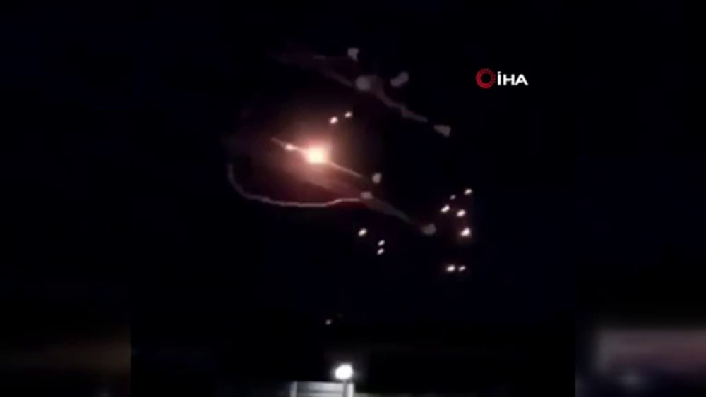 Ermenistan’dan atılan roketin Azerbaycan savunma sistemi tarafından engellendiği anlar