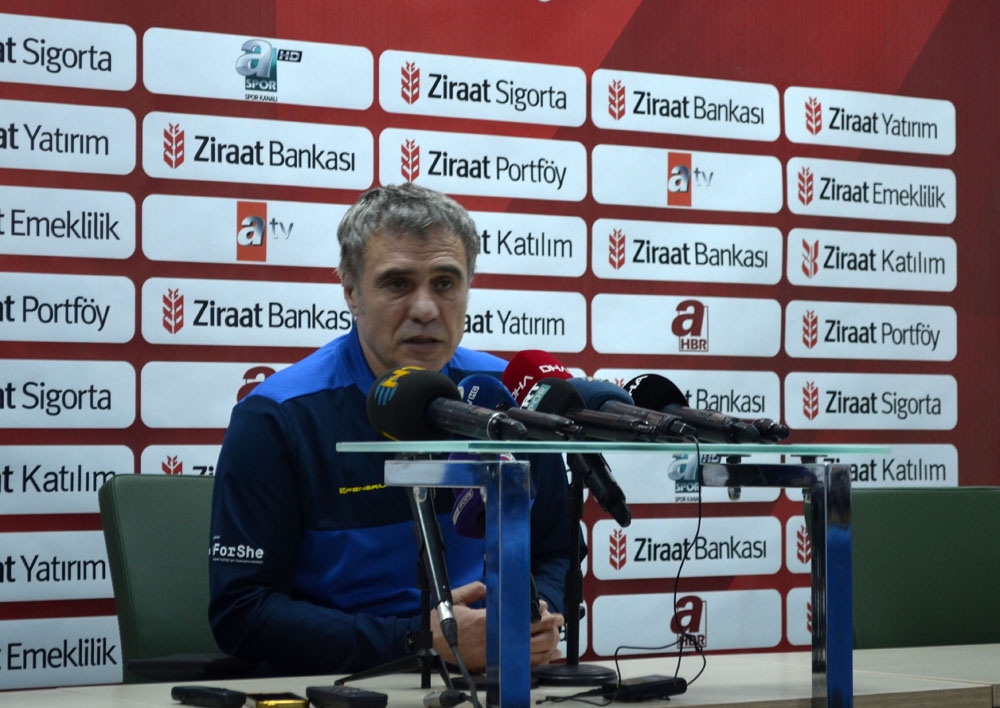 Ersun Yanal: 