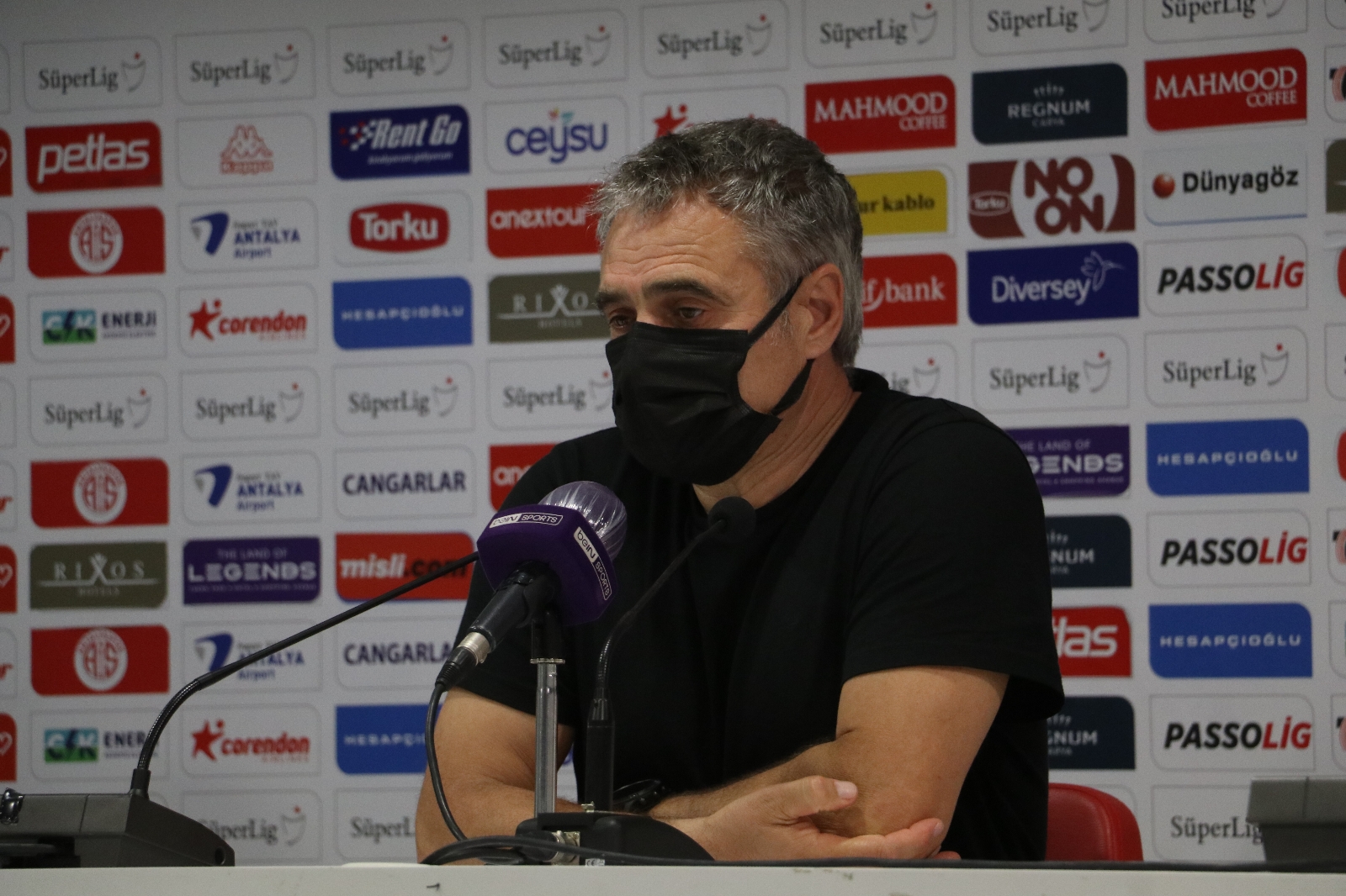 Ersun Yanal: 