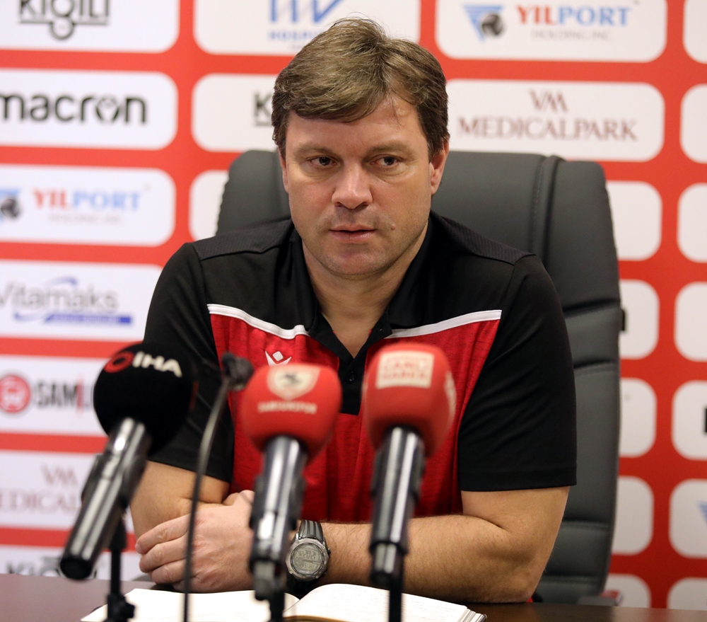 Ertuğrul Sağlam: “Türkiye liglerinin rekorlarını kırmak istiyoruz”