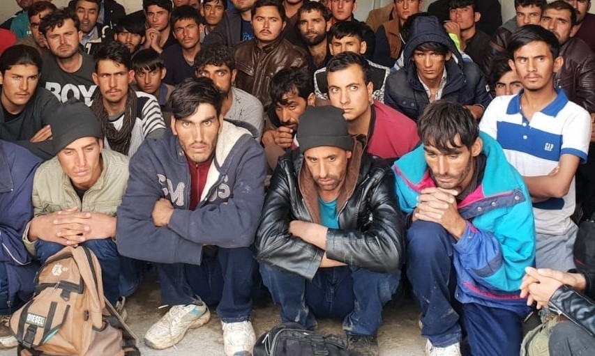 Erzincan’da 58 kaçak göçmen yakalandı